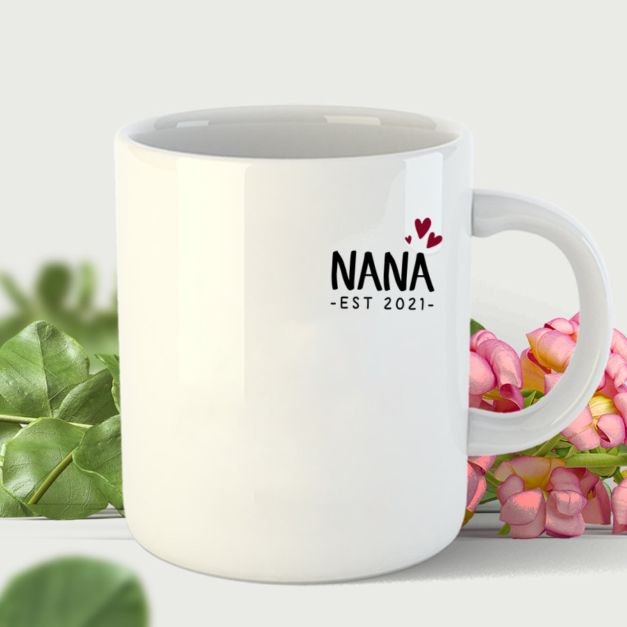 Nana Est Heart Mug