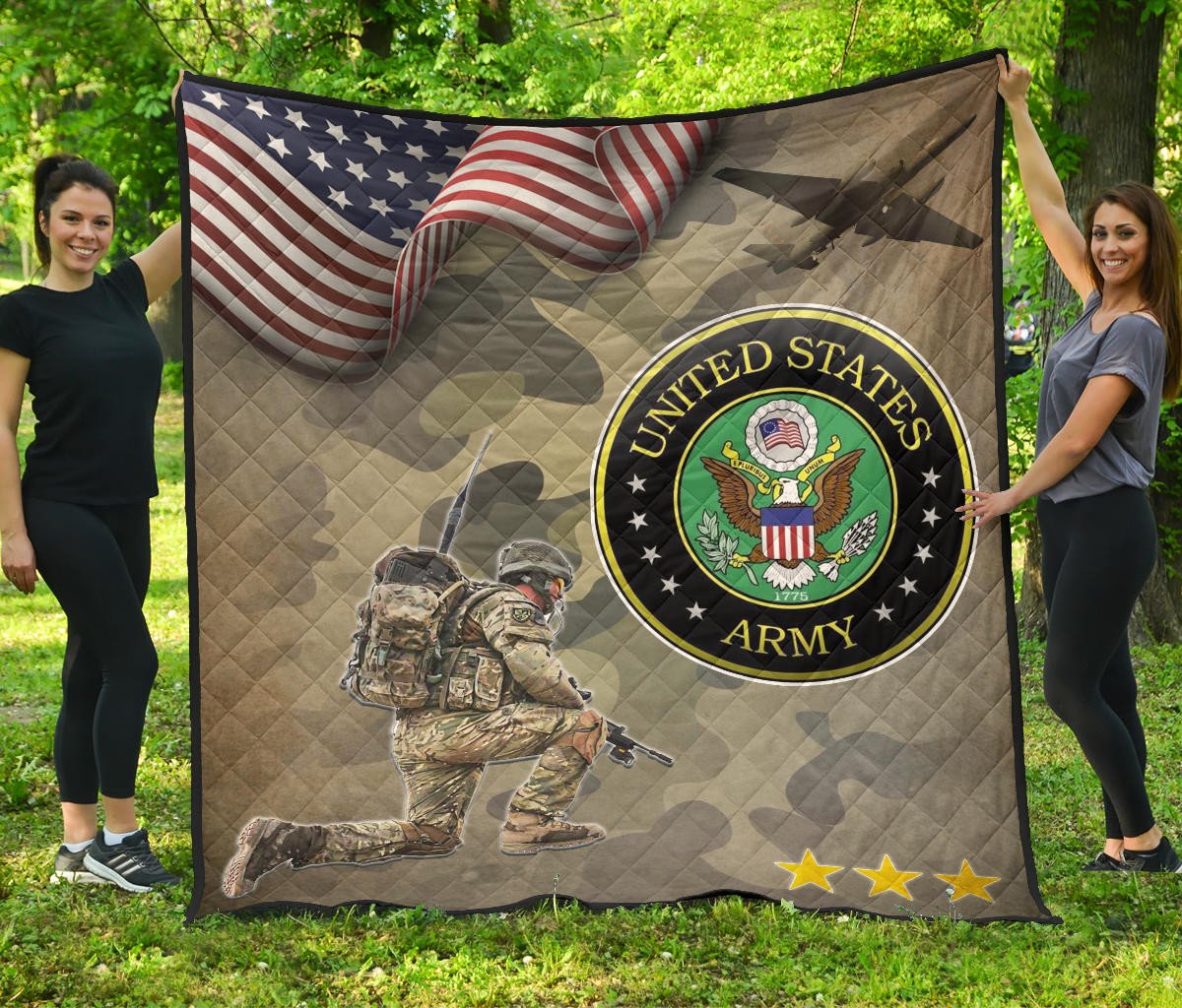 Us Independence Day Us Army Soldier In Battle Premium Quilt Blanket