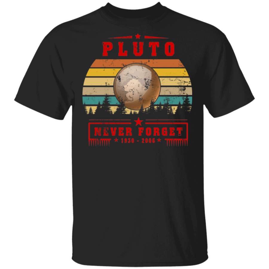 Vintage Retro Never Forget Pluto Funny Space Astronauts Gift T-Shirt