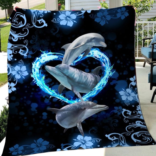 Champions Tee Dolphin Love Blanket Gst