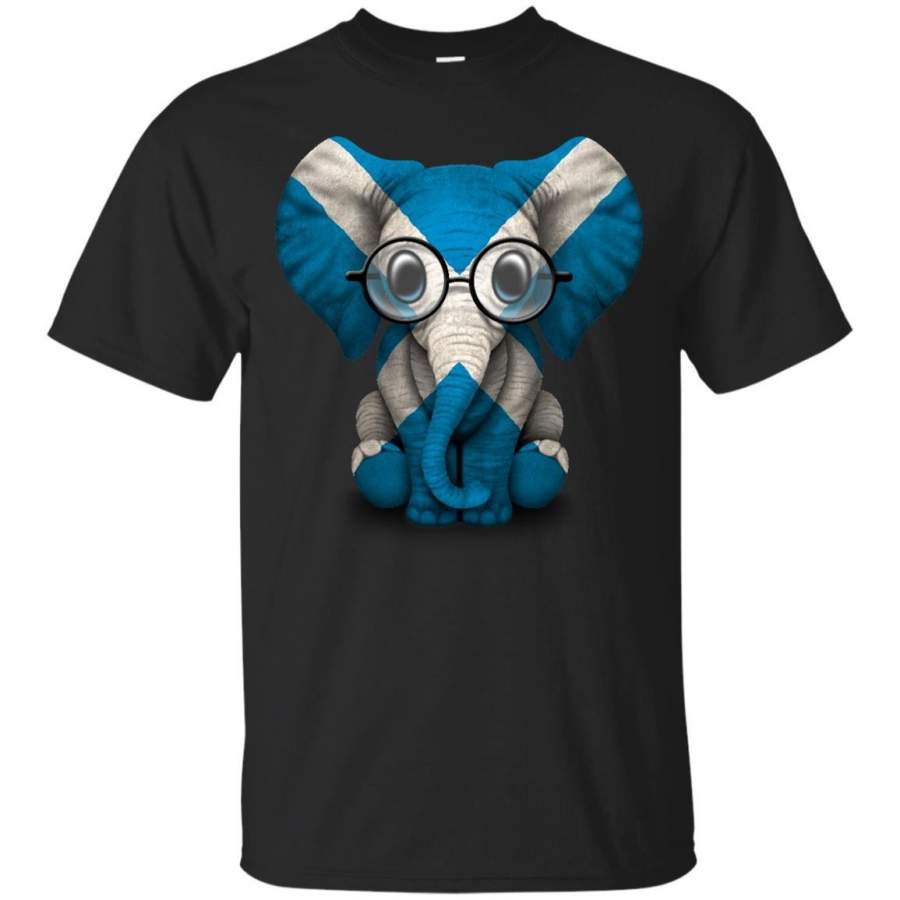 SCOTLAND – Baby Elephant with Glasses and Scottish Flag T Shirt & Hoodie