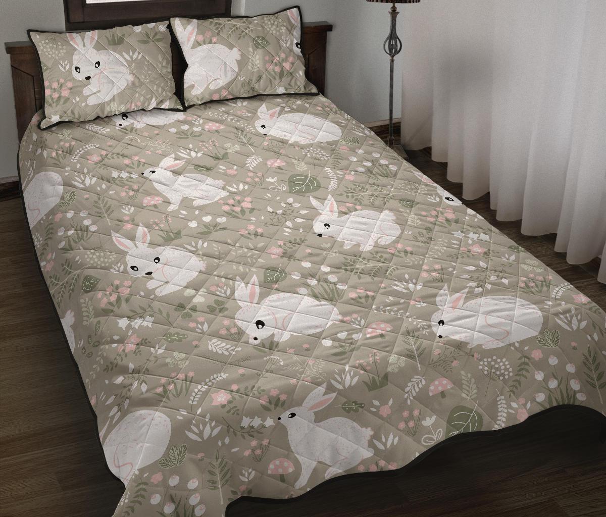 Cute Rabbit Pattern Quilt Bed Set