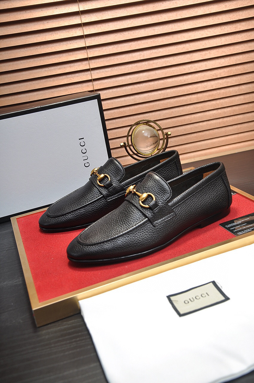 Gucci Jordaan Leather Loafer In Black SNK573387517