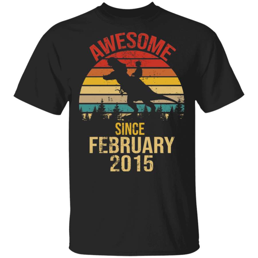 Vintage Retro Awesome Since February 2015 5th Birthday 5 Years Old Birthday Squad Kids Boys Girls Gifts T-Shirt