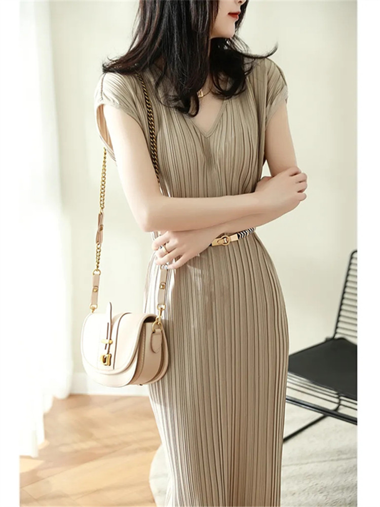 V-Neck Pleated Dress Female 2022 Summer New Korean Style Lace-Up Casual Mid-Length Dresses Women Fashion Solid Robe Femme alx