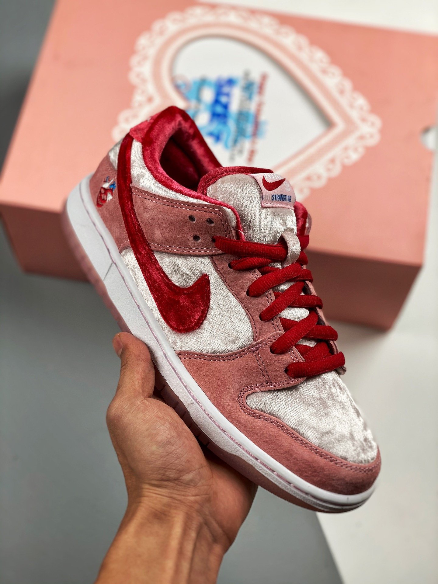 StrangeLove x Nike SB Dunk Low Valentine s Day CT2552-800 5338867