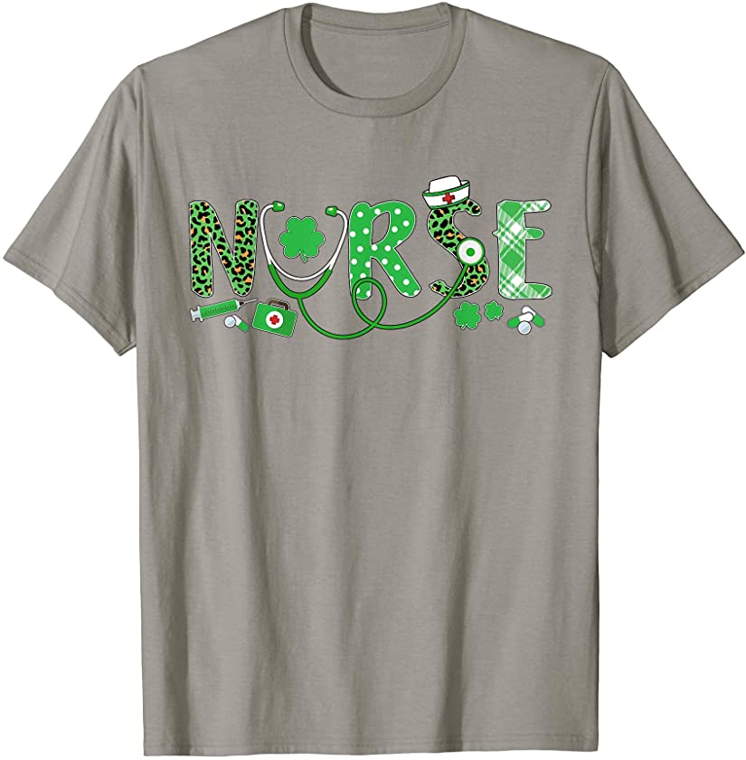 Tg 2021 St Patricks Day Gift NURSE Leopard Green Plaid T-Shirt