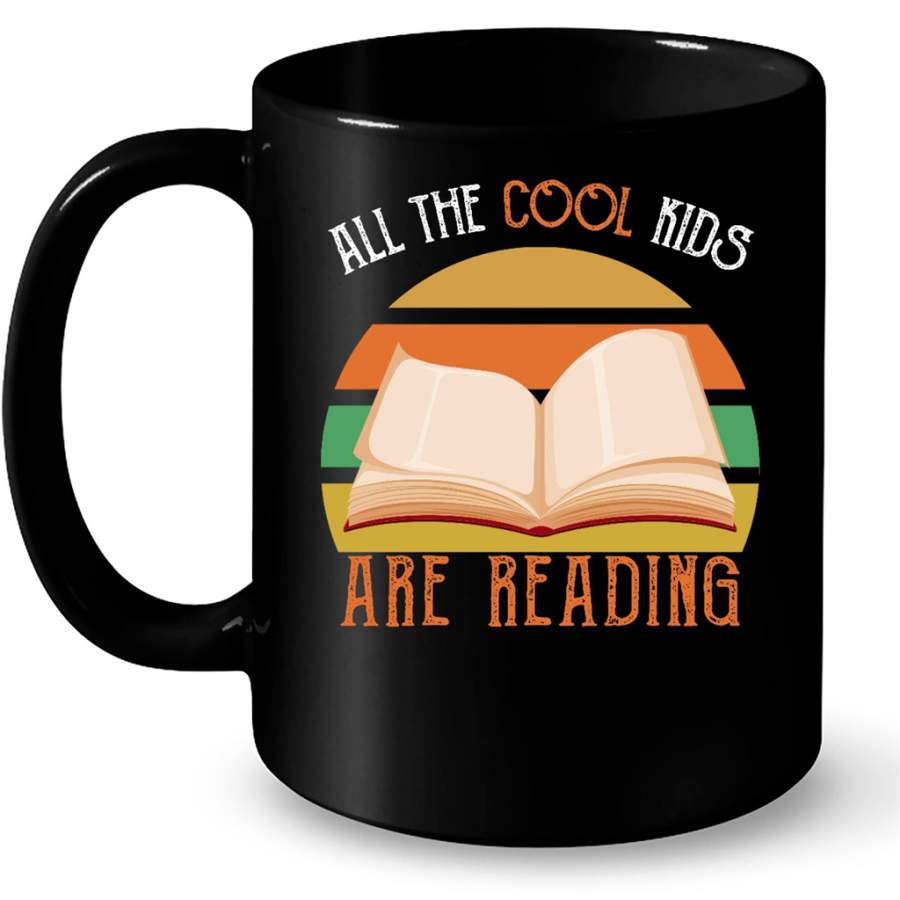 All The Cool Kids Are Reading, Sunset Classic Vintage B – Full-Wrap Coffee Black Mug