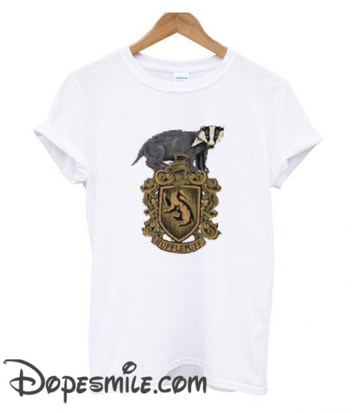 Hufflepuff Crest cool T-shirt