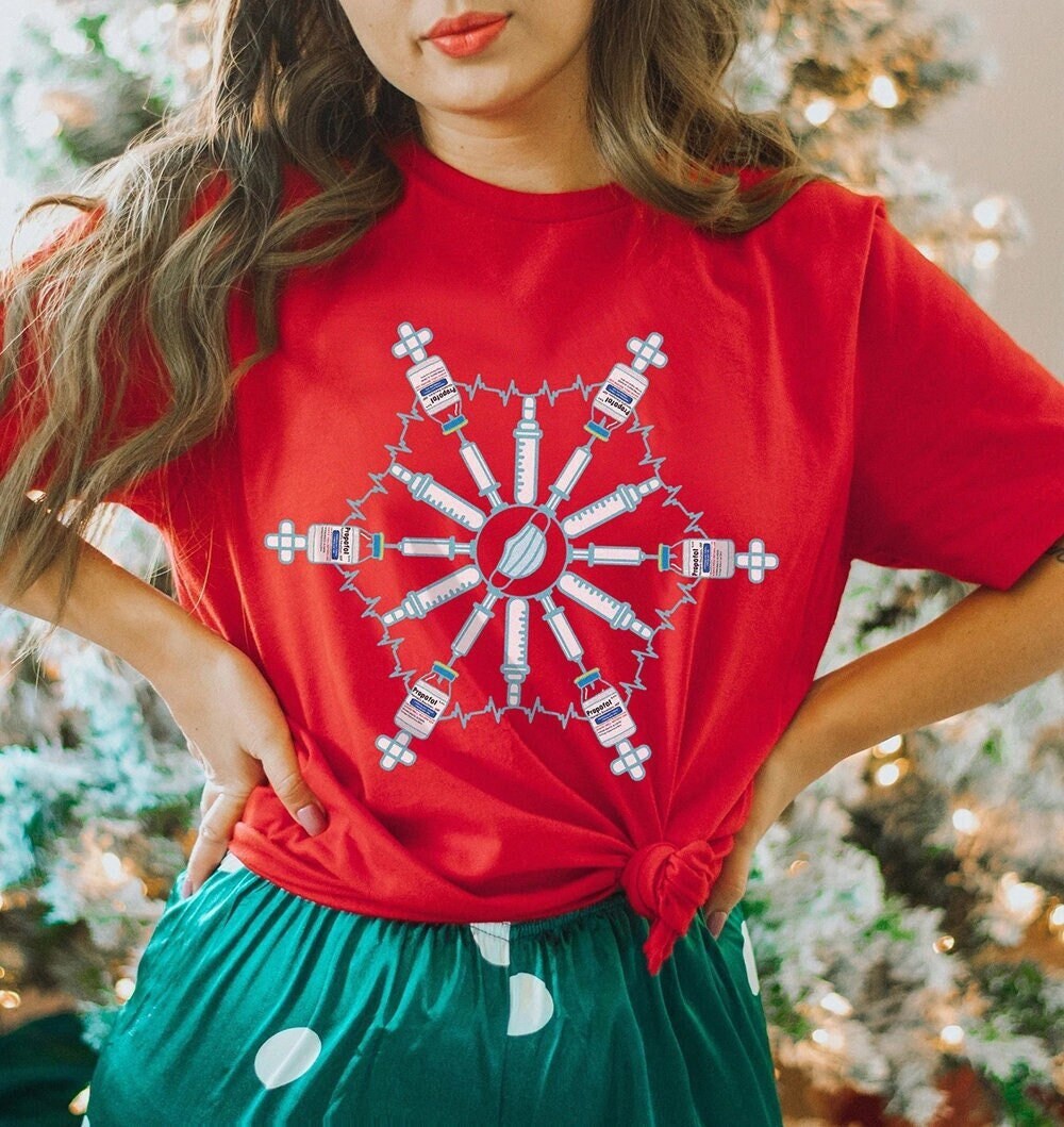 Christmas Medical Snowflake Shirt – Propofol Snowflake TShirt, CRNA ER Icu Nurse Xmas Holiday T-Shirt Pharmacy Tech Micu Sicu Cvicu Tee Gift