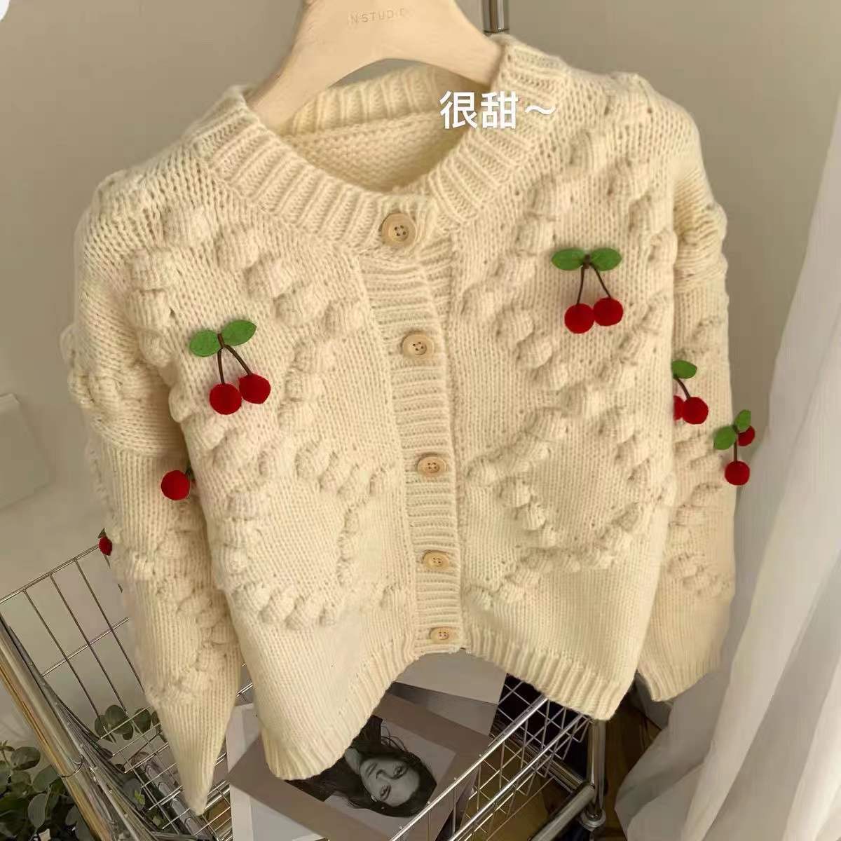 2022 Autumn Knitted Sweater Cardigan Sweater Cherry Pattern High Elastic Loose Coat Women’s Top Fashion Knitted Cardigan alx