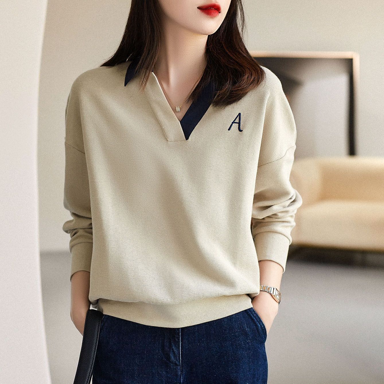 Autumn Fashion Letter Embroidery Color Blocking Sweatshirts Women New Classic Long Sleeve V-neck Casual All-match Lady Top 2022 alx