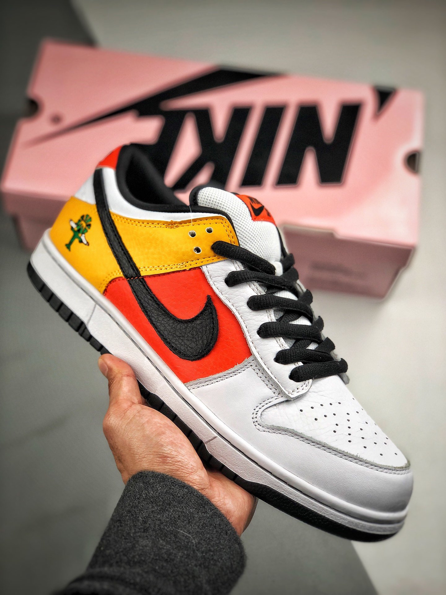 Nike SB Dunk Low ‘Raygun Home’ Orange FlashBlackWhite 5339130