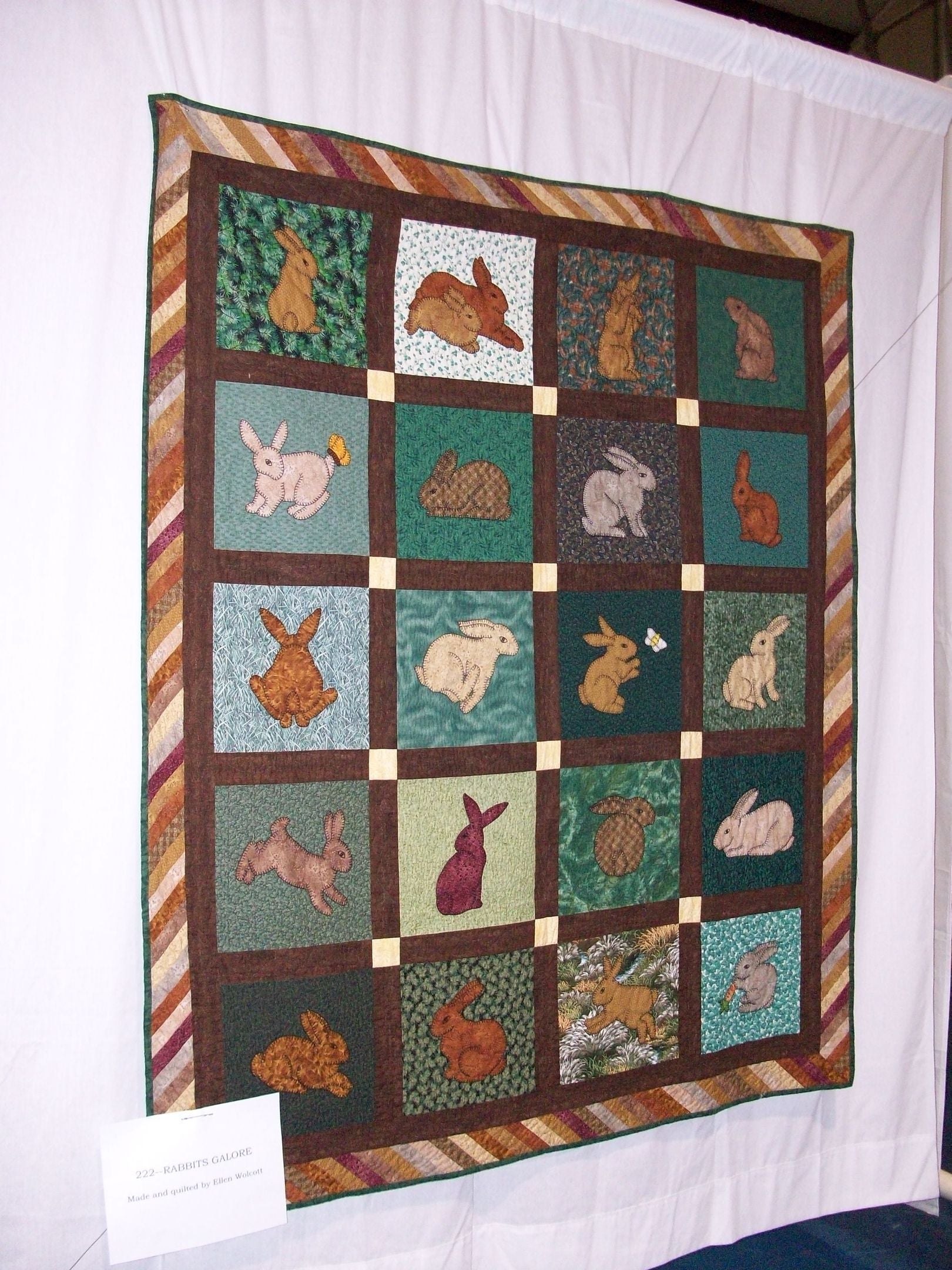 Rabbit Galore Quilt Tdhah