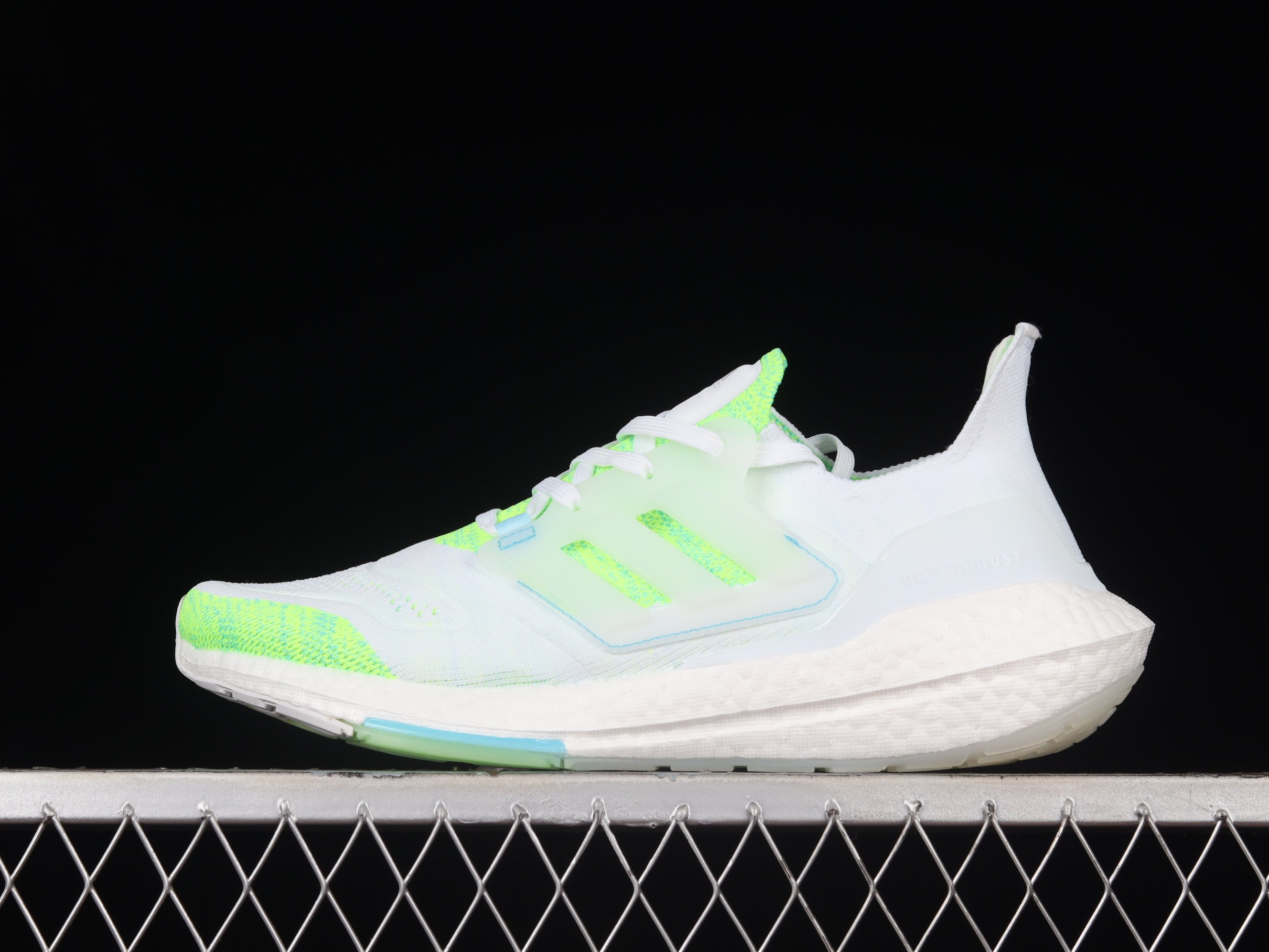 adidas Ultraboost 22 Cloud WhiteLight Green Shoes Sneakers SNK192319388