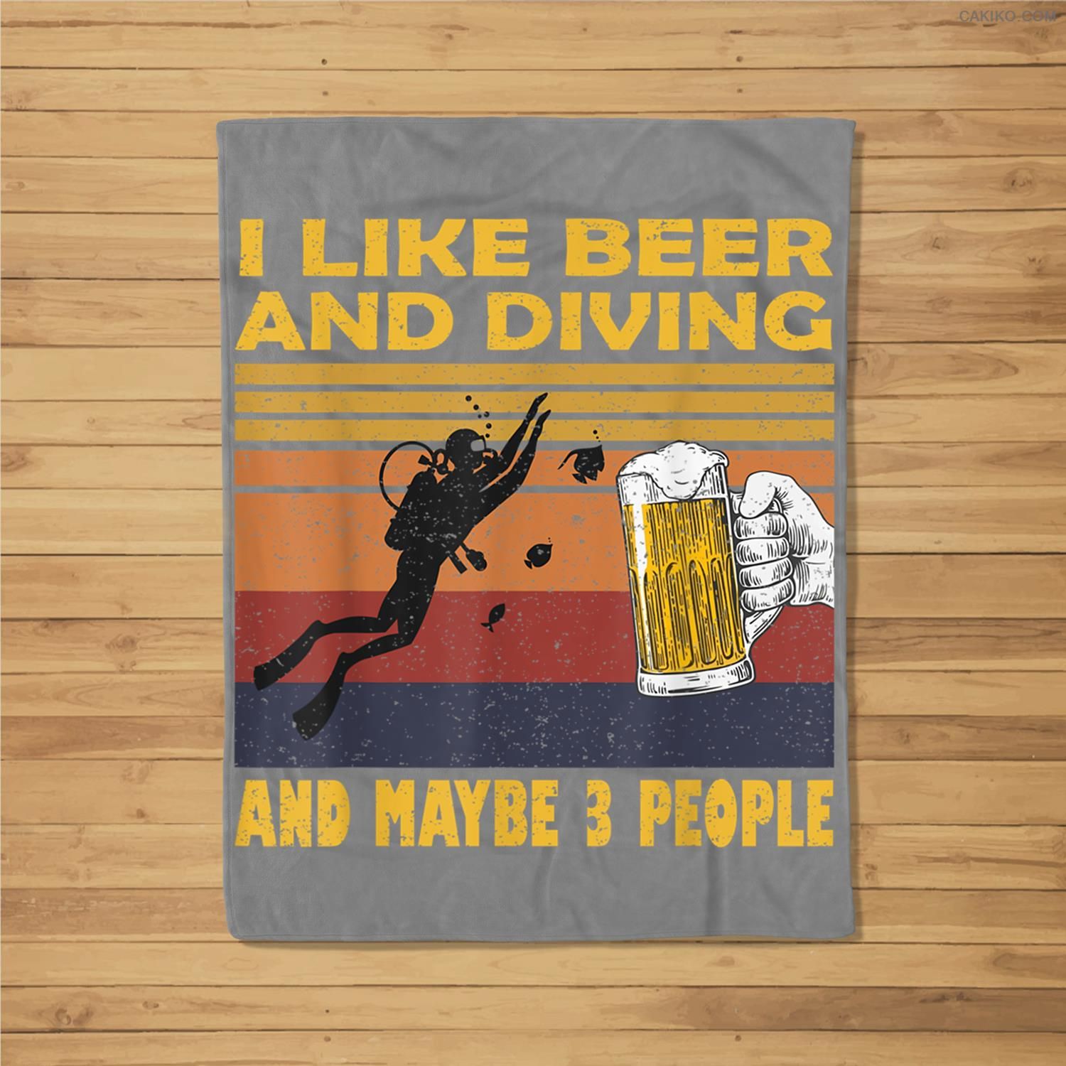 I Like Beer And Diving And Maybes 3 People Vintage Fleece Blanket