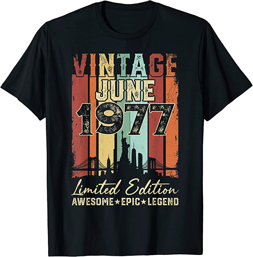 Vintage June 1977 44th Birthday Decorations 44 Years Old T-Shirt