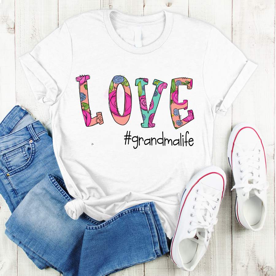 Personalized Love Grandma Flower Art Shirt