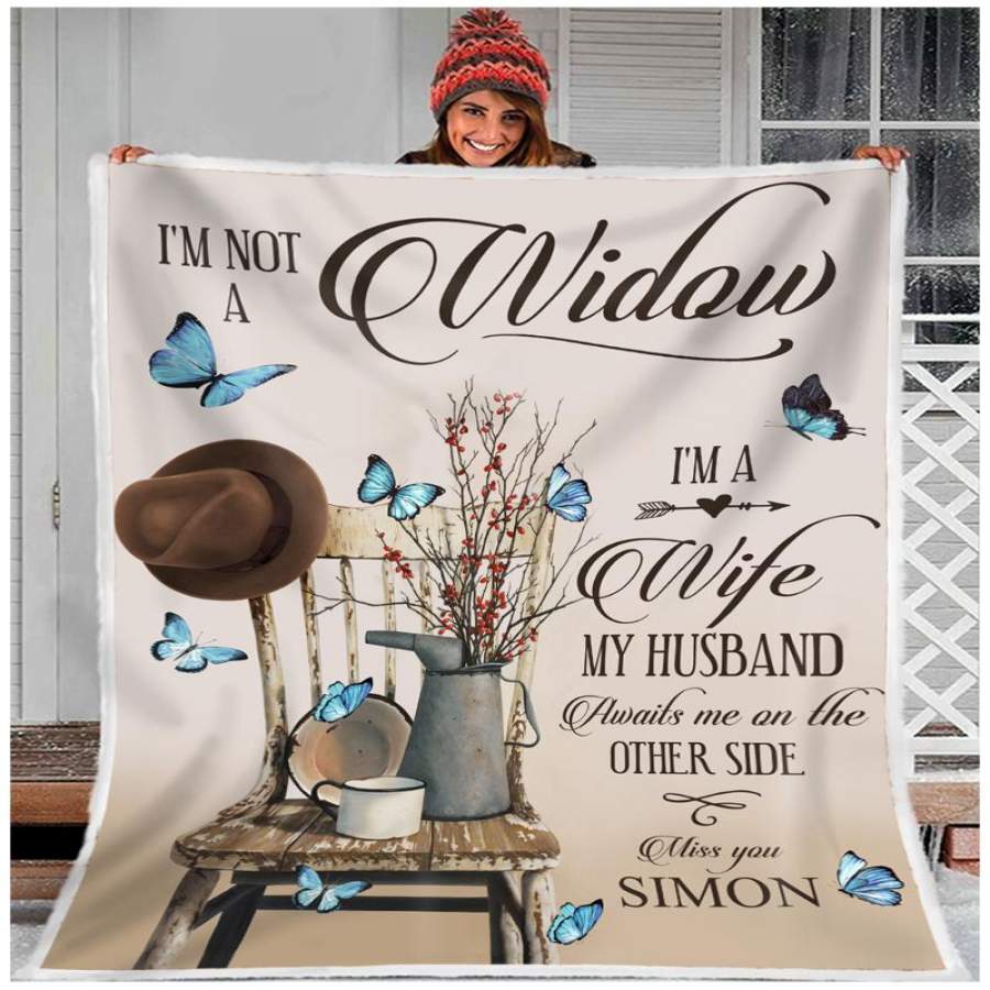 ZALOOO I’m Not A Widow Personalized Name Butterfly Blanket