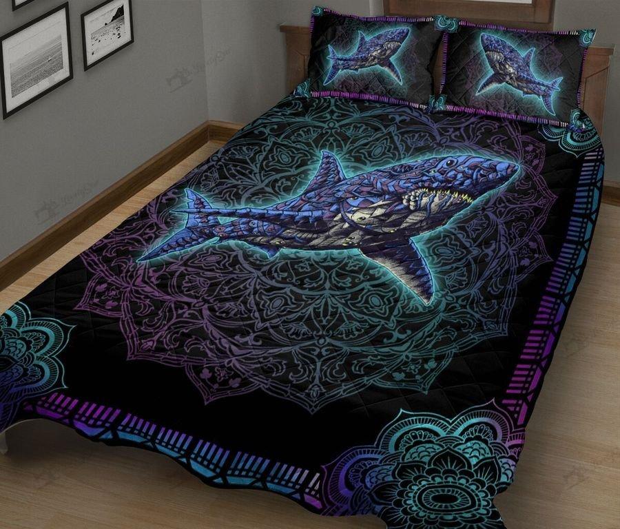 Shark Quilt Bedding Set