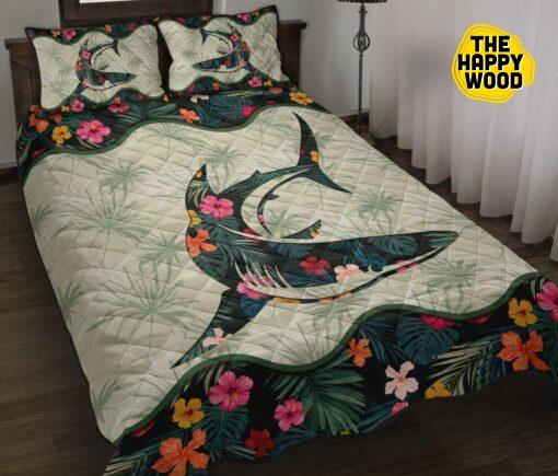 Shark Tropical Style Beauty Quilt Bed Set And Pillow Covers