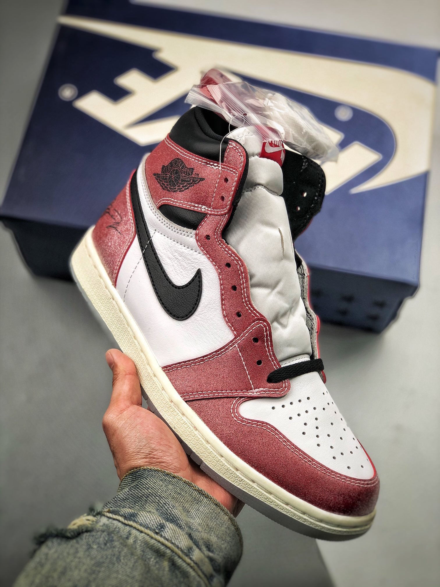 Trophy Room x JD 1 High OG SP WhiteVarsity RedSailBlack 5338799 2404