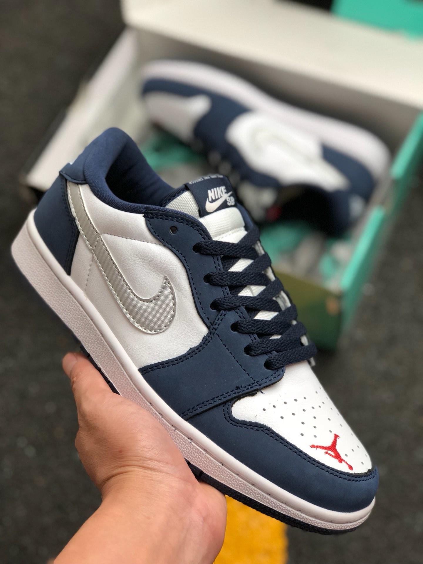 Nike SB x JD 1 Low Midnight NavyWhite-Ember Glow-Metallic Silver 5339019