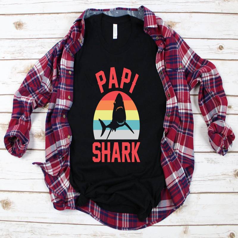 Crushtee ;Papi Shark; T Shirt, Dad To Be Shirt, New Dad Gift, New Dad Shirt, Funny Dad Shirt, Dad Shark T Shirt, Matching Family Shark Shirts