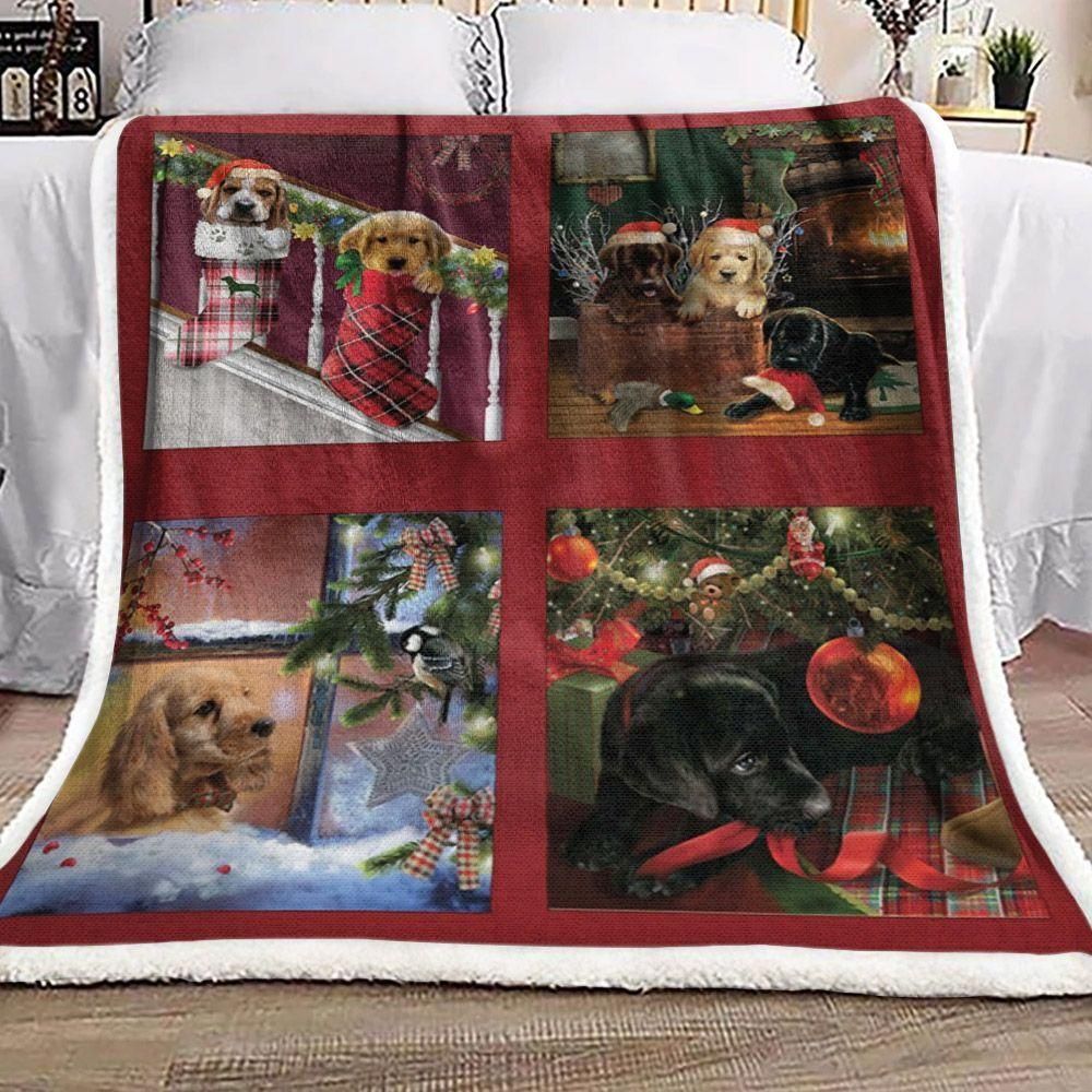 Red Background Puppy Christmas Tree Decoration Design   Fleece Sherpa Blanket