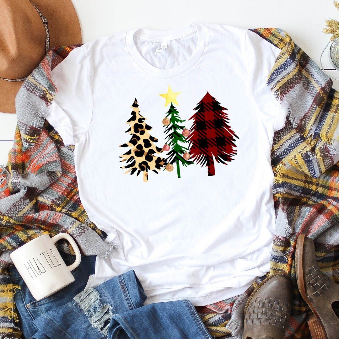 Christmas Tree Shirt, Leopard Christmas Tree Shirt, Christmas T-Shirt, Winter Tshirt, Winter Time Shirt, Cute Fall Shirts, Christmas Gift T-Shirt Hoodie All Color Size S-5Xl