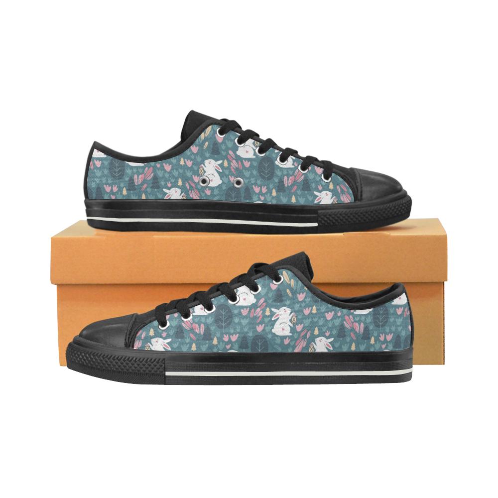 Cute rabbit pattern Women’s Low Top Shoes Black