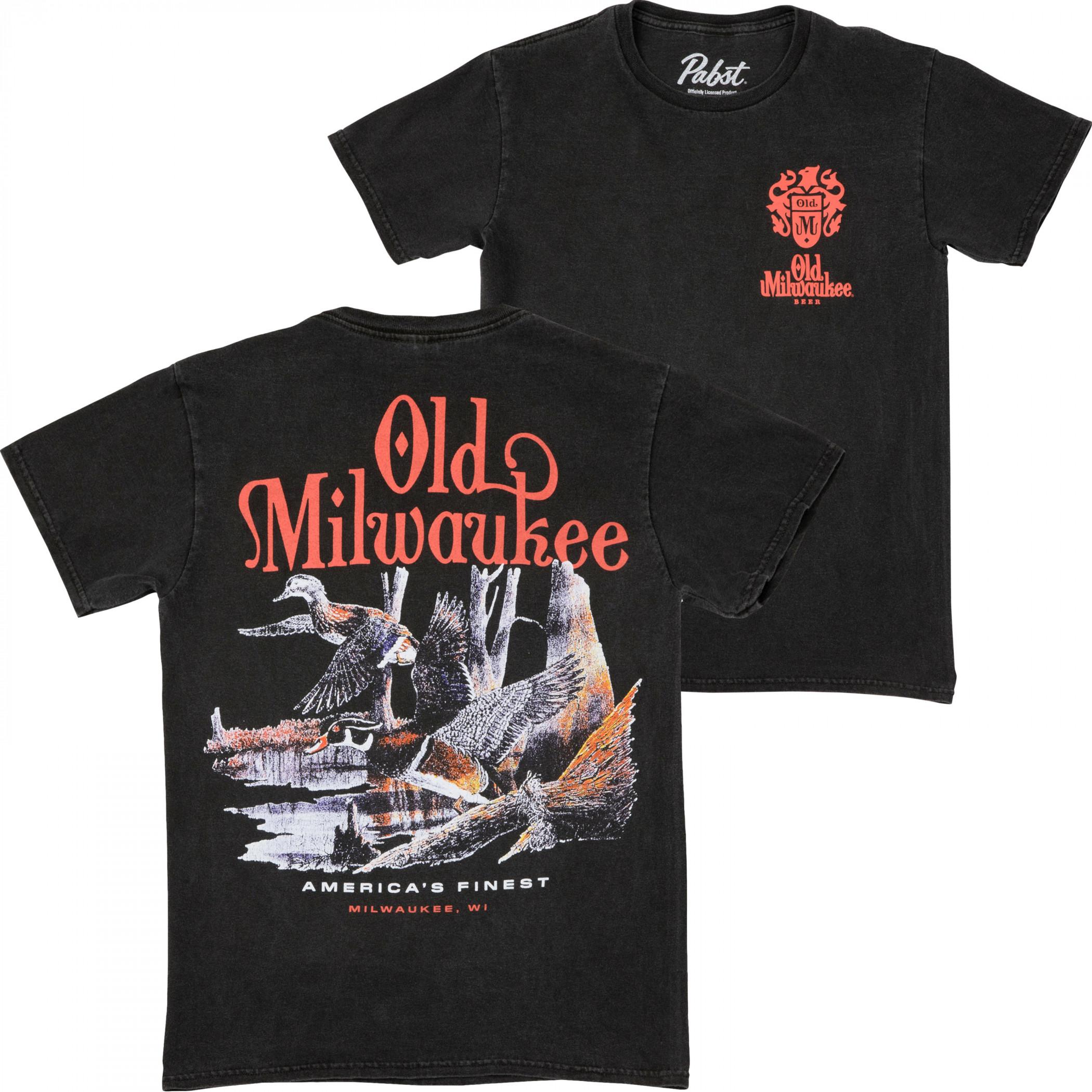 Old Milwaukee Ducks T-Shirt Vintage Beer Hunting Graphic Tee, Soft Black Cotton Shirt for Men, Retro Outdoor Barwear, America’s Finest Gift Idea