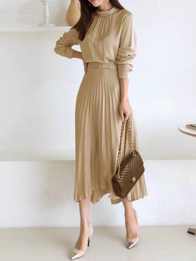 Autumn New 2021 Ladies High-End Temperament Round Neck Dress Light Mature Style Women’s Fashion High Waist Pleated Skirt alx