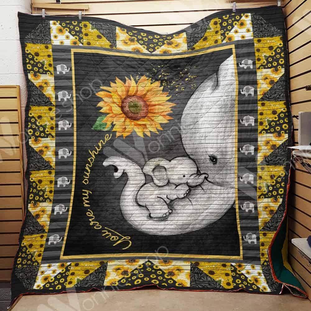 I Love You  Mom  Elephant Love  My Sunshine  Black  Yellow  Quilt Blanket