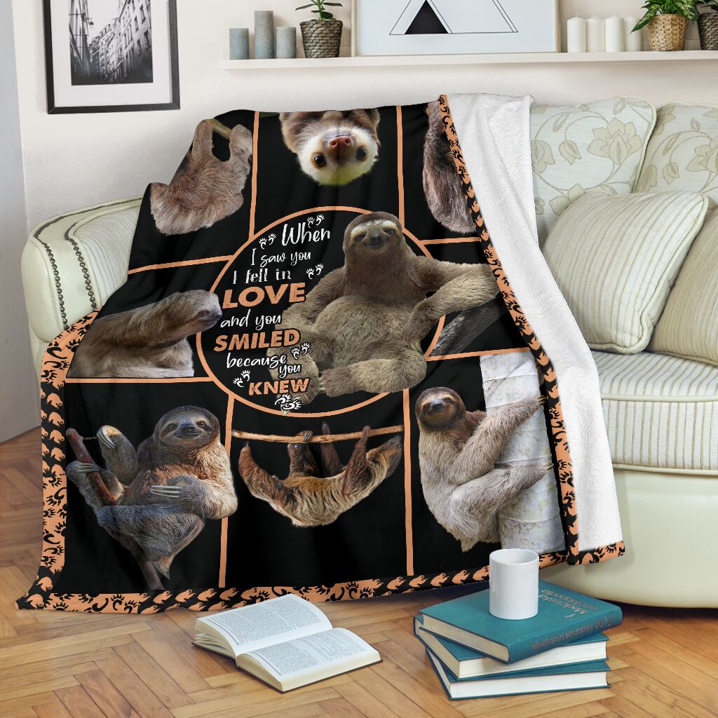 Sloth Fall In Love Blanket