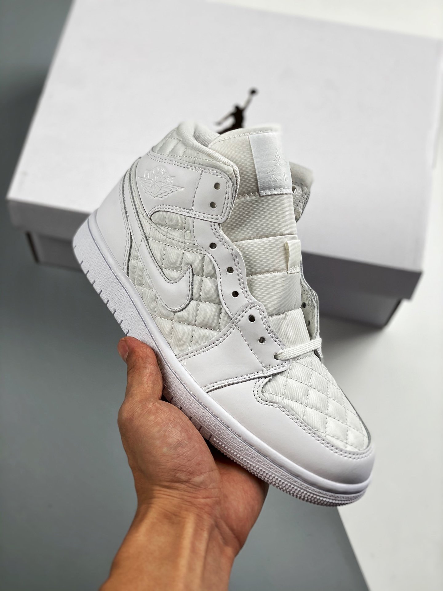 JD 1 Mid SE White Quilted DB6078-100 5341601