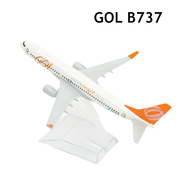 Scale 1:400 Metal Aircraft Replica GOL Airlines Boeing Aviation Model Plane Diecast Miniature Educational Toys for Children alx