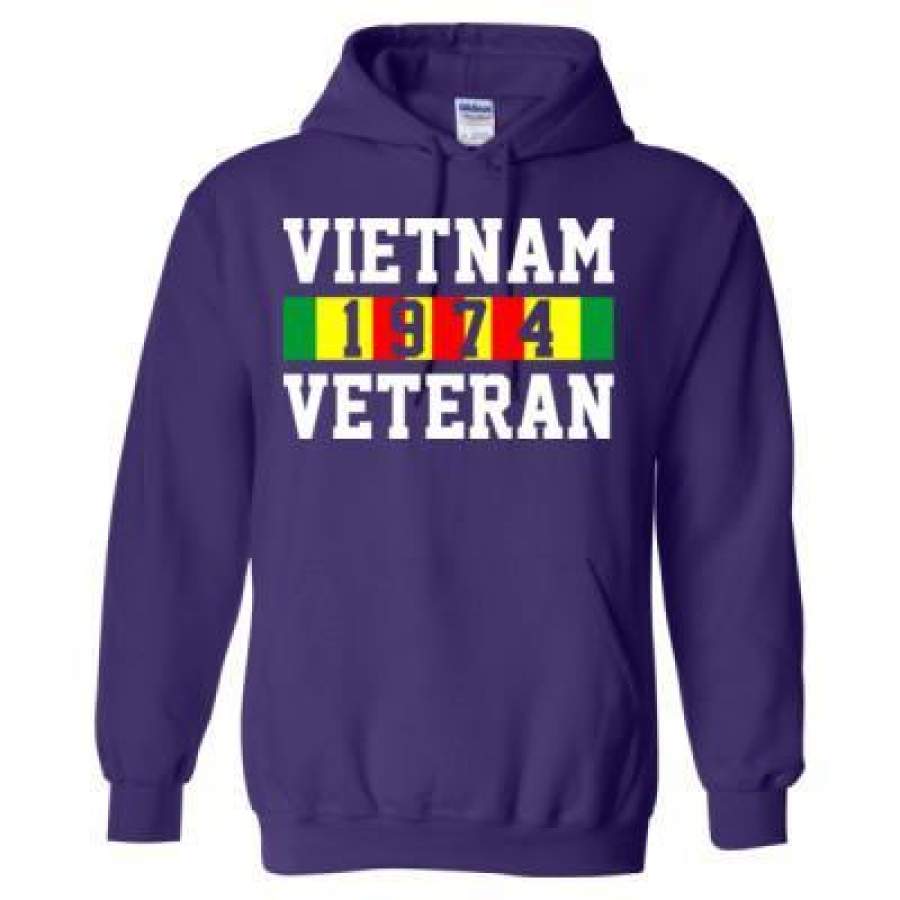 AGR Vietnam 1974 Veteran – Heavy Blend™ Hooded Sweatshirt