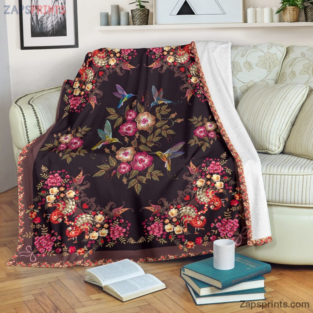 Hummingbird Pattern Vintage Blanket – Cool Gift Ideas