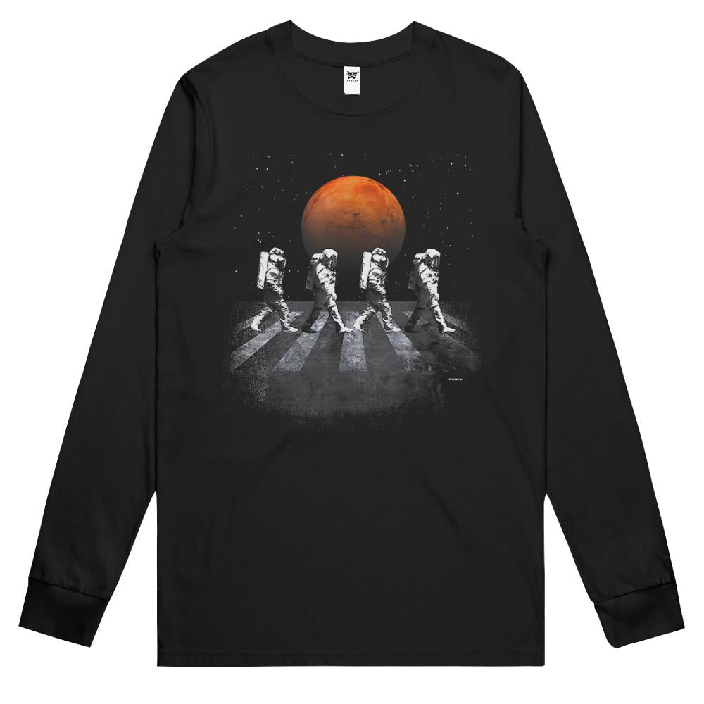 Astronauts In Walking In Space Occupy Mars Long Sleeve T Shirts