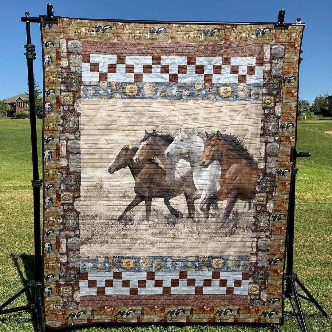 Vintage Horses CLD150694 Quilt Blanket