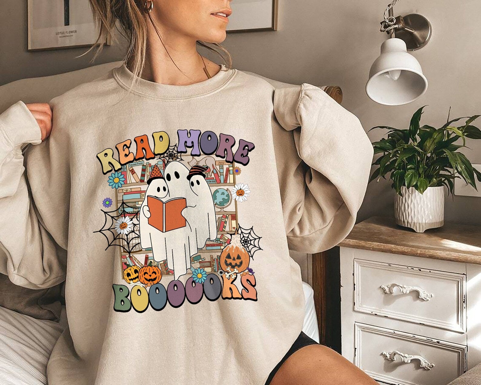 Vintage Read More Books Teacher 2D Crewneck Sweatshirt All Over Print Sweatshirt For Women Sweatshirt For Men