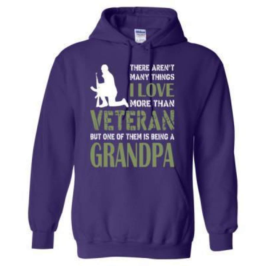 AGR There Arent Many Things I Love More Than Veteran Grandpa – Heavy Blend™ Hooded Sweatshirt