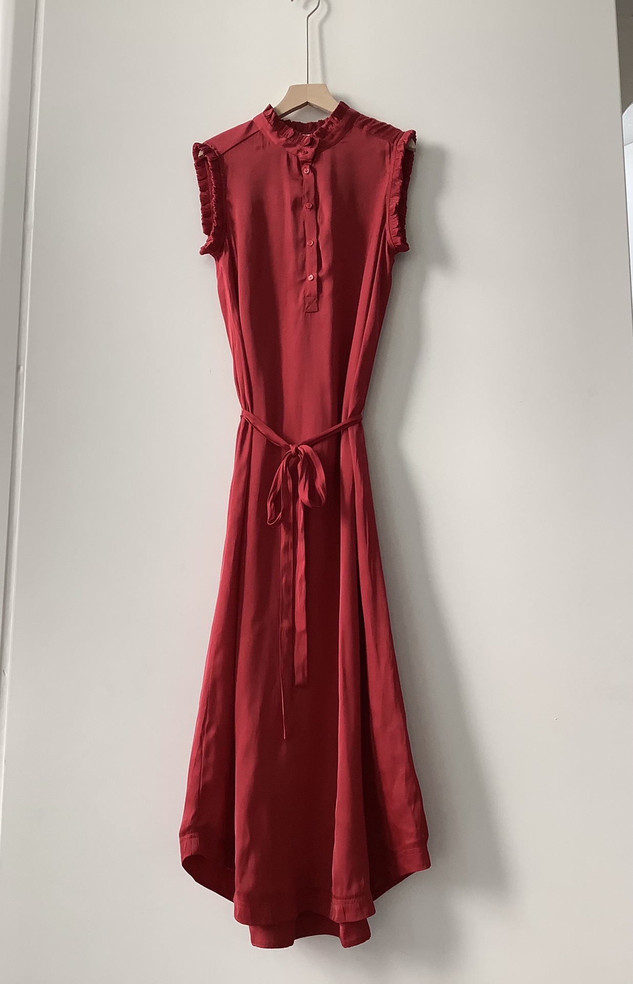 2022 Autumn New Wine Red Dress Ruffled Edge Solid Color Sleeveless Women Midi Dress alx