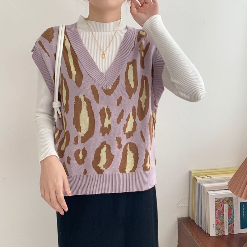 Sweater Vest Women Design Retro V-neck Leopard Sleeveless Sweaters Streetwear Outwear Elegant All-match Soft Knit Femme Ulzzang alx