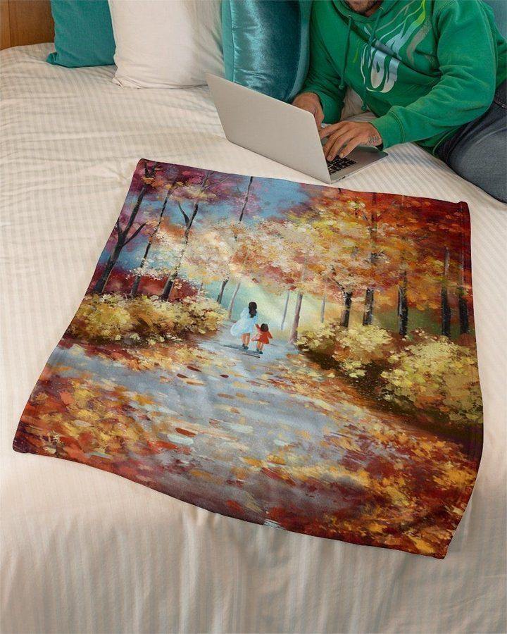 Autumn The Best Season Mother And Daughter Hand In Hand  –  Gift For Mother’S Day, Mommy, Gift For Home Decor, Gift For Family  – Fleece Blanket