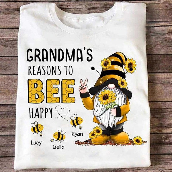 Personalized Gnome Grandma‘S Reason To Bee Happy With Grandkids T Shirt