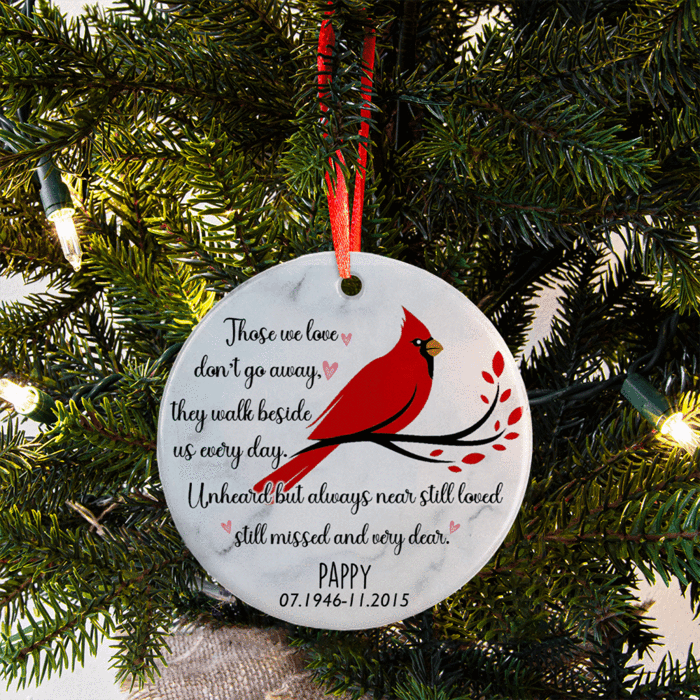 Personalized Those We Love Don’T Go Away Family Cardinal Circle Ornament Porcelain Ceramic Home Decorations Ornament Pendant Gifts For Christmas Tree Decor