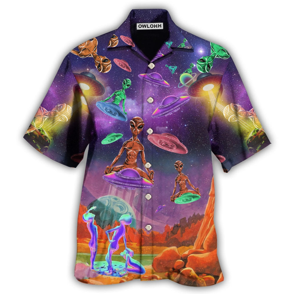 Alien Galaxy Awesome Ufo – Hawaiian Shirt  – Owl Ohh