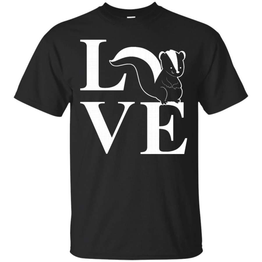 AGR Love Skunks Shirt – Funny Skunk Animal Lover Gift Tee